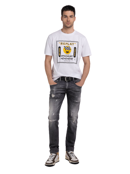 Jeans on top t shirt