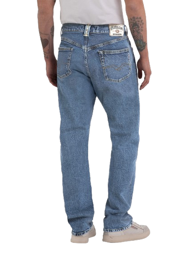 Straight Fit M9Z1 Jeans