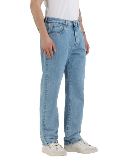 Straight Fit M9Z1 Jeans