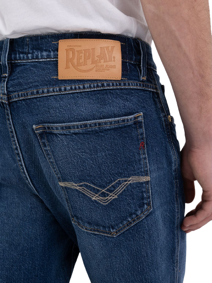 Relaxed Tapered Fit Sandot Jeans Replay Jeans UAE