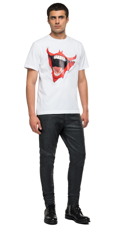T-Shirt-With-Replay-Tribute-Limited-Edition-Batman-E-Joker-Print-With-Laminated-Effect-White-M3571-.000.22880-001