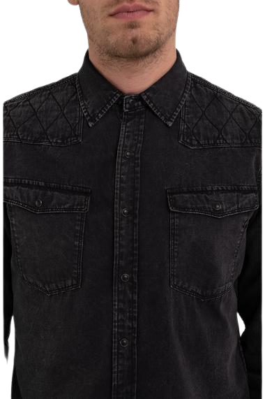 Jean shop black shirt